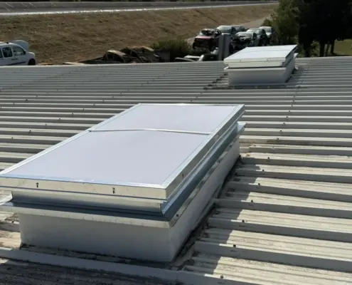 Installation de désenfumage en toiture